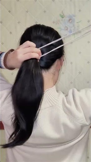 Easy Hair Tie for Beginners Mastering a Simple Updo