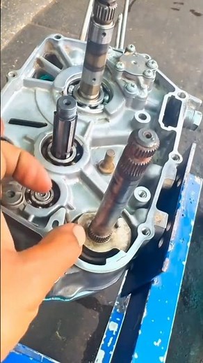 Installing the Kick Starter Shaft🏍️🏍️ #shorts #mechanical