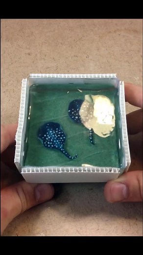 Stingray resin ocean project #resin #crafts #diyproject #craftproject #lovecrafts #polymerclaytutorial #resintutorial