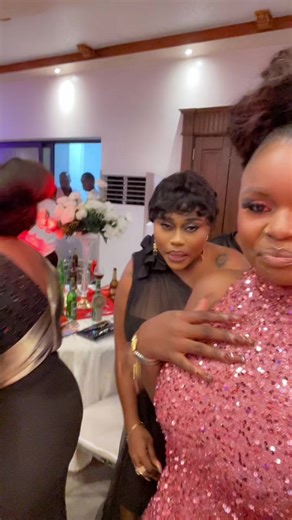 Maria or noir 💞business ❤️ (@mariaartiste4)’s videos with son original - Bellawood