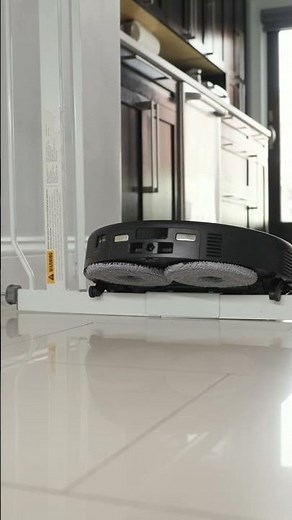 Roborock Saros 20 Conquers Steps with AdaptiLift Chassis 3.0