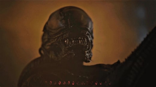 (Repost. TikTok was a bully yesterday) . . . . AVP 3, When?!? #fyp #yautjaedit #alienvspredatoredit #alienedit #AVP3