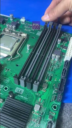 How to Install 4×8GB DDR4 2400MHz RAM on an ASUS B250 Motherboard #Shorts