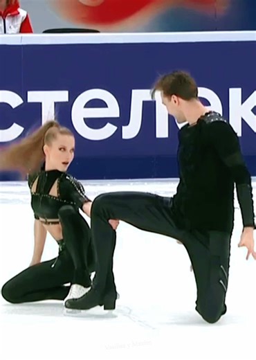 Presentación extraordinaria de Vasilisa y Maxim