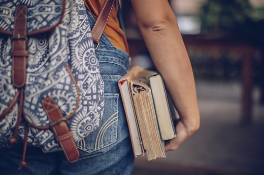 Come si fa una scheda libro: modello e struttura | Studenti.it