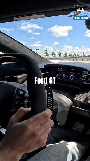 FORD GT vs HIGH SPEED OVAL | AutoTopNL