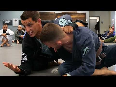 Three Simple Scarf Hold Escapes