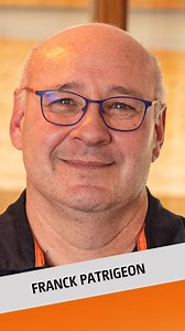 FRANCK PATRIGEON - Préparateur de commande polyvalent 📦 L'équipe du centre logistique AMAZONE France est composée de 7 préparateurs de commande, dont Franck. Il y travaille depuis 10 ans.🤩 Les missions principales de Franck se tournent vers l'expédition des commandes de pièces de rechange chez nos clients ainsi que l'inventaire du stock. 📝 Chaque préparateur de commande parcourt en moyenne 10 kilomètres par jour. Franck est, par ailleurs, un membre actif du Comité Social & Économique depuis p