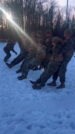 USMC Basic Training in −28°C — No Excuses, Only Discipline