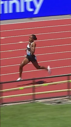 Faith Kipyegon breaks own world 🌎 record 1500m in #EugeneDL 🇺🇸 with 3:48.68 #DiamondLeague