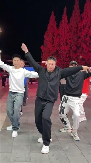 #Square dancing#Easy to learn#Come and have a look #The trendiest square dance