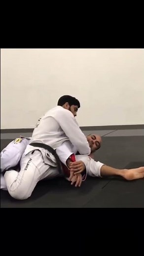 Deep Half Guard Passing by DIMITRIUS SOUZA