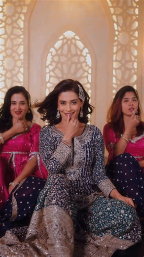 Sonal Devraj | 🌙 Sharara + dance = pure magic 🪄 #Shararat #Dhurandhar @jasminesandlas @krystledsouza @bagchi_mb @ayeshaakhan_official @vijayganguly... | Instagram