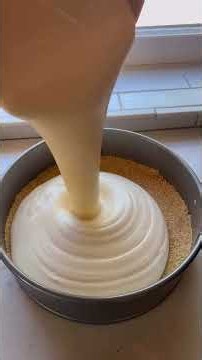 When the Mac and CHEESE Queen needs a Cheesecake recipe she can nail, I deliver.