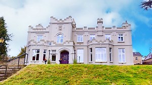 Inside ‘outstanding' 8-bed home on Irish market for €950k - with major perks