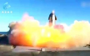 SpaceX星舰SN8着陆时爆炸：飞船垂直降落冒烟 着地瞬间喷巨大火焰