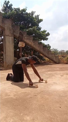 First time using paralletes 🤩 #calisthenics #motivation #streetworkout #shorts #90degree