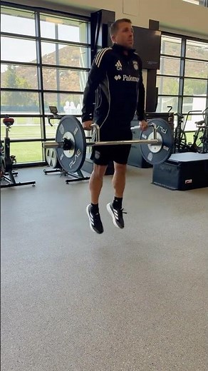 Trap bar jumps