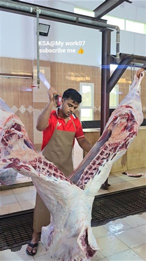 Cow Meat cutting butcher's skills #shorts #foryou #trending #beef #cuttingskills #viralvideo
