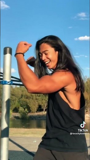 Handsome Muscle Man Long Hair | Ourleader