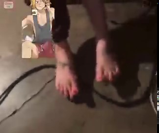 Mother & daughter lets me goon to there feet an soles #footfetish #feet #assspread