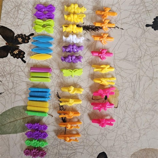 Vintage 1980s Plastic Snap Tight Barrettes Hair Clips LOT Lovebirds Bears Poodle    - Etsy