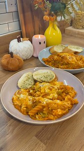 4 budget friendly family dinners🧡 Veggie Marinara Pasta Bake 🍂 All budget friendly recipes are on my app first! The app is always a week ahead, as well as: 🧑‍🧑‍🧒‍🧒200 searchable recipes 🍝Brand new recipes every week ✍🏼Customisable meal plans 🛒 Make your own shopping lists! 🔢Adaptable serving sizes for EVERY recipe!! 🫶🏼Community chats All of this for just £4.95 a month!!! Get your first month for 99p with code MWC99 at checkout 🩷 link in bio 🔗 Recipe 👇🏼 Ingredients: 40g Butter 3 M