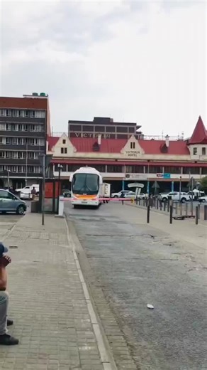 intercape mainliner entering Pretoria bosman station #bus#busspotting#busspottingsouthafrica#intercape#intercapemainliner#intercapebus#fyp#travel