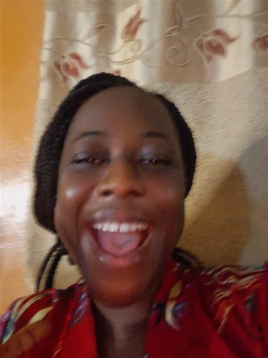 Is homework becoming a stress to you? Stop these mistakes! * pressurising the learners * doing it for them * distractions * losing patience . Try this instead: * support & guide #HomeworkHelp #ParentingTips #teachervicky❤️ #EduTips