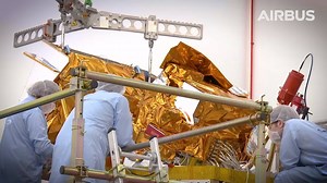 Meet Airbus at the 69th International Astronautical Congress from 1-5 October 2018, where we will present our latest innovations and major space projects. Among them Orion ESM, Mars Rover, CIMON and many more... #IAC2018 🛰️👨‍🚀🚀📡 Learn more: https://www.airbus.com/newsroom/press-releases/en/2018/09/Airbus-Presents-New-and-Innovative-Space-Solutions-at-the-IAC.html | Airbus Space