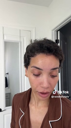 Will I become addicted to this now?? 👀 Relaxing (or perming) my own hair for the first time ever! #relaxer #perm #pixiecut #fingerwaves