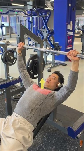 Detailed teaching of barbell oblique bench press. Beginners should master these details be