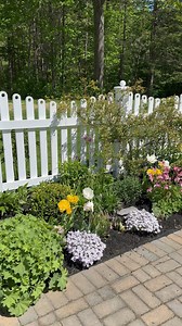 Please enjoy a private view of the entire Courtyard Garden! | Clark Cottage Gardens