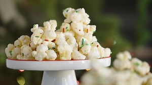 3.2K views · 34 reactions | My Candied Puff Corn is a super easy, no-bake holiday treat that satisfies my sweet and salty craving quite like no other. If you’re feeling fancy, you can add some colorful sprinkles or even stir in some add-ins like M&Ms, pretzels, cereal, and the list goes on… Get the full recipe in the comments! | Southern Bite | Facebook