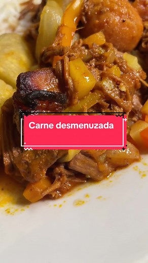 Receta de Carne Desmechada con Capirotadas al Estilo Hondureño