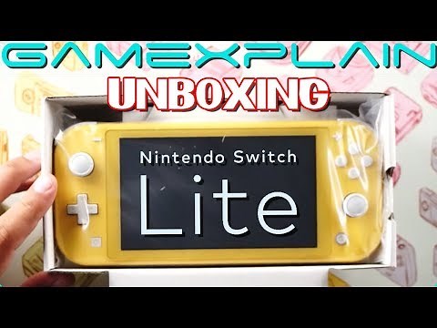 Unboxing the Nintendo Switch Lite! (+ Size Comparison)
