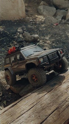 “Torque Talks. Noise Walks.” “Crawler Mode 💪 #RockCrawler #RCAdventure #Mini4x4 #YouTubeShorts”