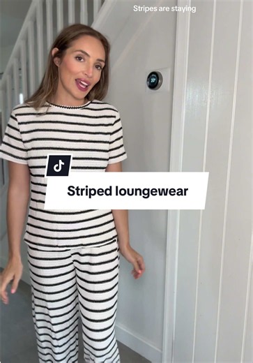 Striped loungewear in size small — summer striped set