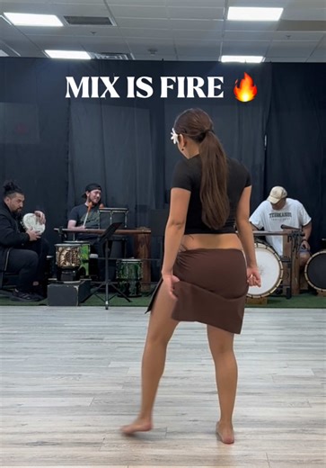 This mix always gets us hyped up! 🌺🔥 #ori #faarapu #tahitian #fyp #tevakanui