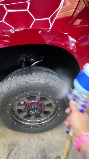 How to Apply Tire Shine: Detailed Tips from the Pros