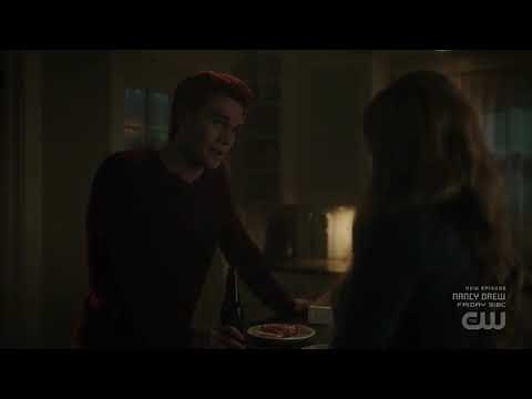 Riverdale 5x19 Archie and Betty are back together Again but Hiram put bomb in Archie house Ending.