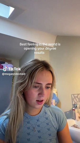 1 degree hotter 💅#results #uni #degree #graduate