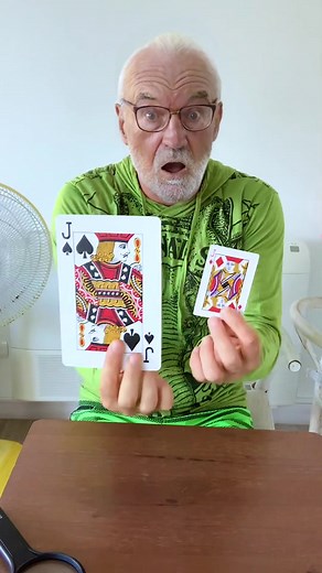 Magic Grandpa บน TikTok