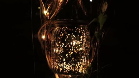 Hanging Solar Lantern Outdoor,Solar Lights Mercury Mason Jar Glass Hanging Lights with 20 LED Waterproof for Tree, Table, Yard, Garden, Patio, Holiday Party Outdoor Decor,2 Pack