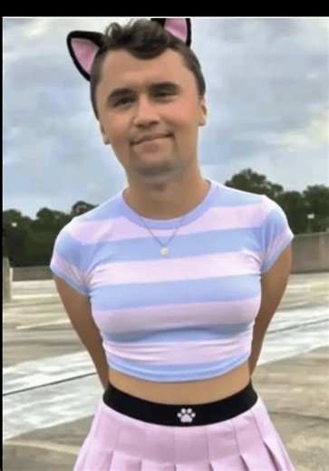 BOIII TS SO SCENE🤣🤣🤣🤣🤣🫱🫱🫱🫱🤣🤣🤣🫱🫱 #scene #fyp #idk | it's like a furnace in here scene