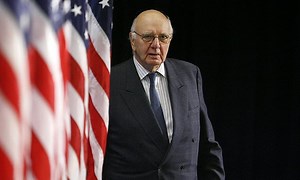 Paul Volcker: Fed giant who beat inflation dies at 92