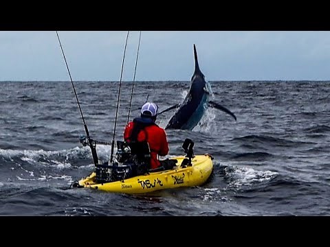600lb BLACK MARLIN FROM A KAYAK! Leadered in RECORD TIME!