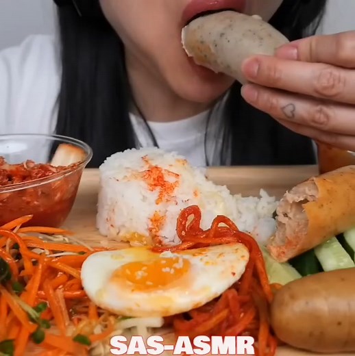 22K views · 284 reactions | #asmreating #asmrsounds #asmr #eating #sasasmr | Sas Asmr | Facebook