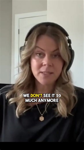 Must Do After Your Interview With multiple people interviewing for the same job, how can you set yourself apart and increase your chances of getting that job offer? In this video, my guest shares a practice that used to be common but is not seen much anymore. Doing this after your interview can really set you apart. All the best! #jobsearch #interviewtips #interviewetiquette #followupafterinterview