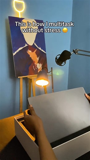 177K views · 564 reactions | This is how I multitask without stress #tech #techgadgets #newtech #monitor #wfh #coolfinds #coolgadgets #tech #amazonfinds | Aura-Displays.com | Facebook